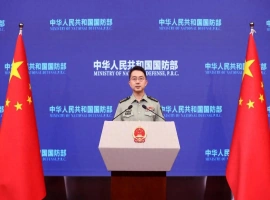 中国海警船在执行巡航任务时，与菲律宾巡逻船及海军军舰发生了碰撞事件。-春天资源分享网